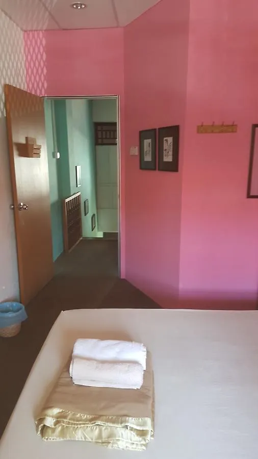 Guest house 28 Bahari Hotel George Town